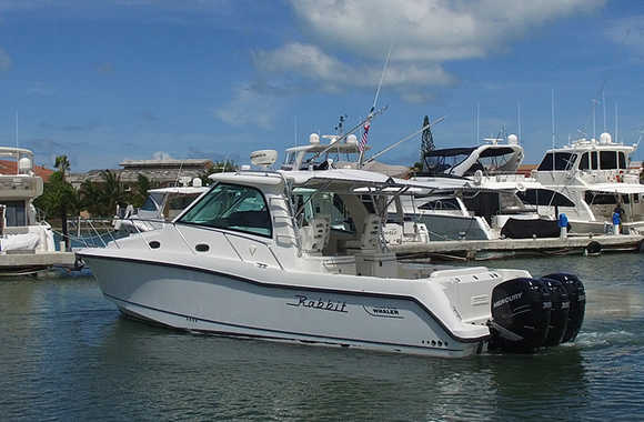 Boston-Whaler-345-Conquest-Pilothouse-(2009)