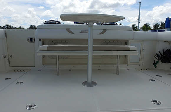 Boston-Whaler-345-Conquest-Pilothouse-(2009)