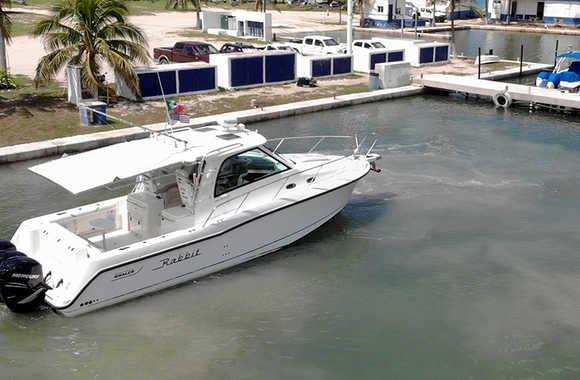 Boston-Whaler-345-Conquest-Pilothouse-(2009)