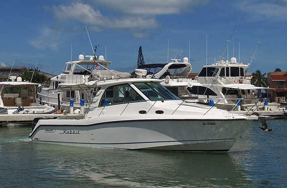 Boston-Whaler-345-Conquest-Pilothouse-(2009)