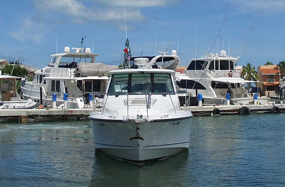 Boston-Whaler-345-Conquest-Pilothouse-(2009)