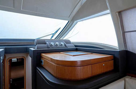 Ferretti-470-(2009)