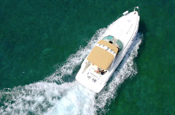 Cruiser Yachts 4270 Express (2001)