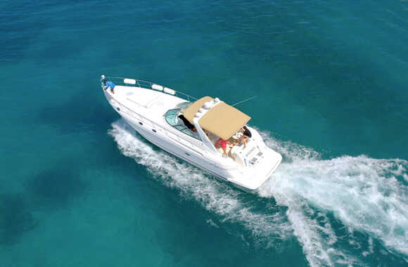 Cruiser Yachts 4270 Express (2001)