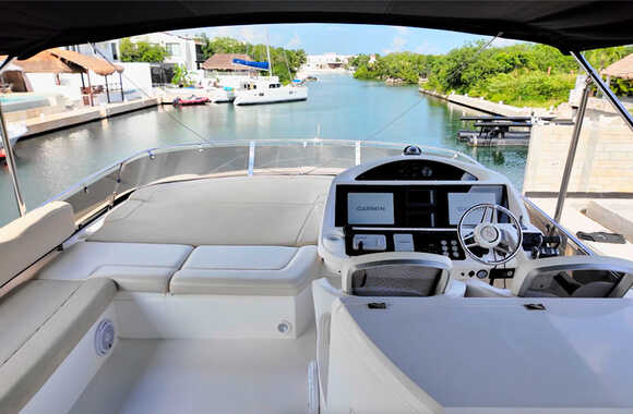 Sunseeker-Manhattan-63-(2011)