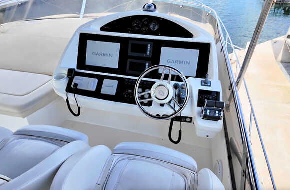 Sunseeker-Manhattan-63-(2011)