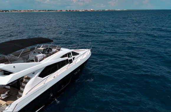 Sunseeker-Manhattan-63-(2011)